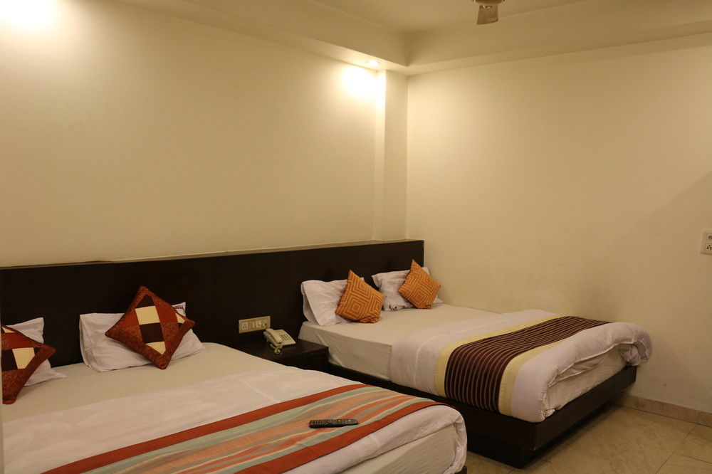 Hotel Seven Seas Inn New Delhi Ngoại thất bức ảnh